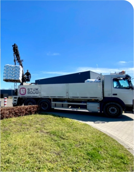 Open bakwagen met laad-en loskraan van Gert